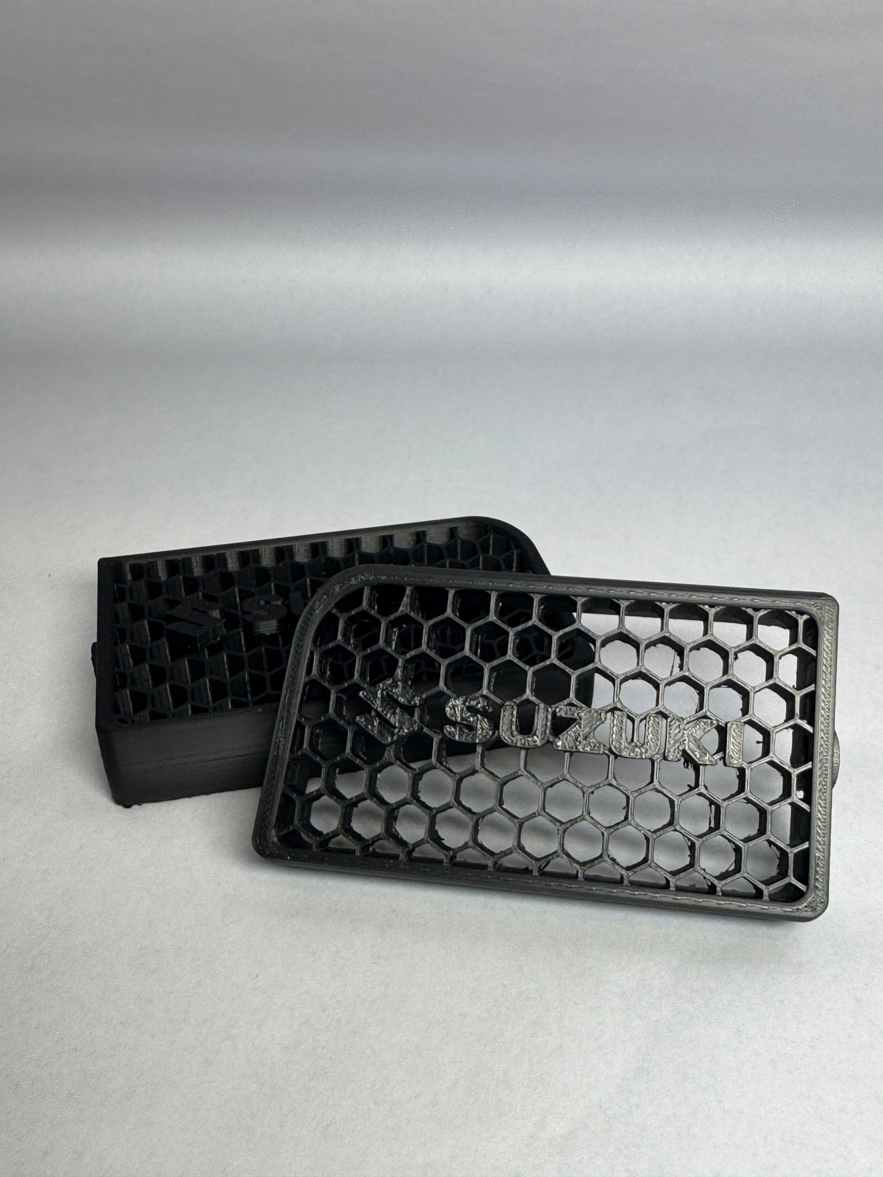 92–95 Suzuki Sidekick Center Vent Kit – "Suzuki" Lettering